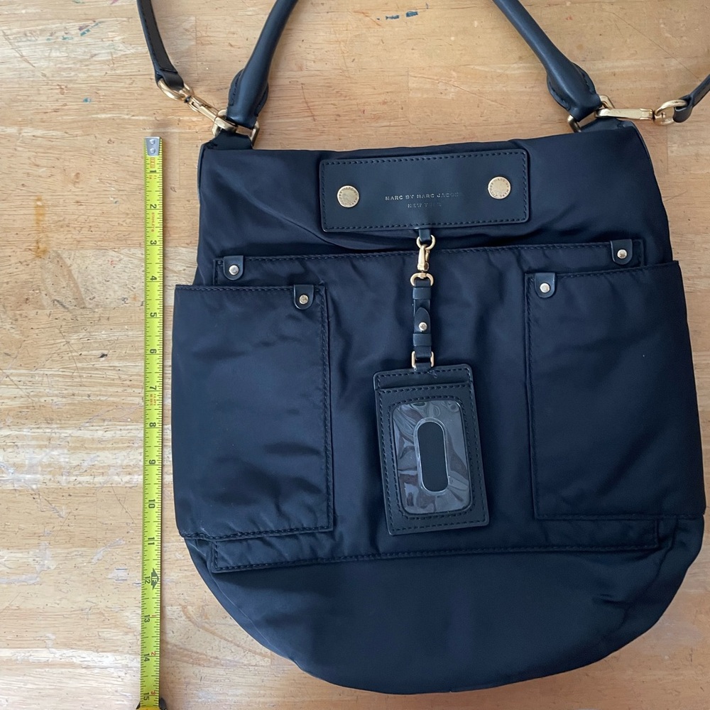 Marc Jacobs Black Nylon Shoulder Bag with Gold Accents - Picture 4 of 6